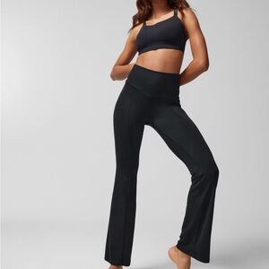 SOMA SPORT 24/7 High-Waist Mini Flare LeggingsSIZE S activewear